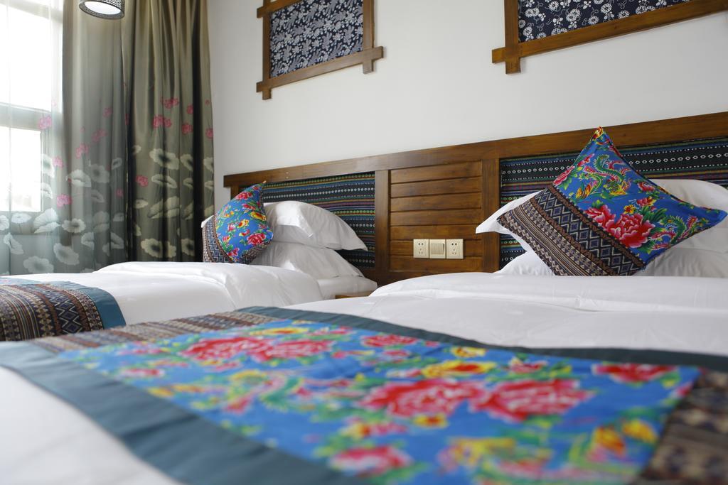 Zhangjiajie Yueranju Hostel Екстер'єр фото